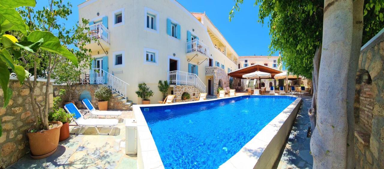 Kastro Hotel Спетсес Экстерьер фото