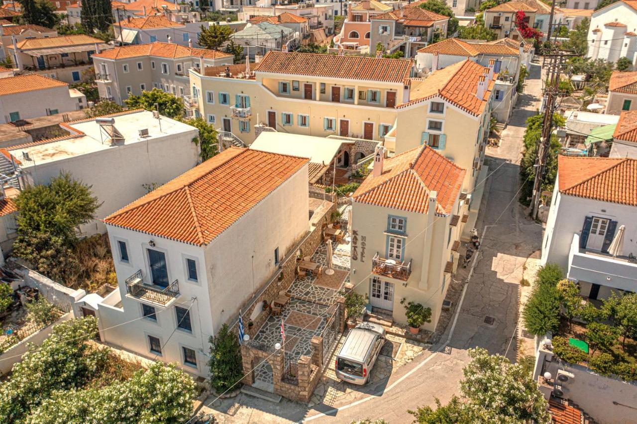 Kastro Hotel Спетсес Экстерьер фото