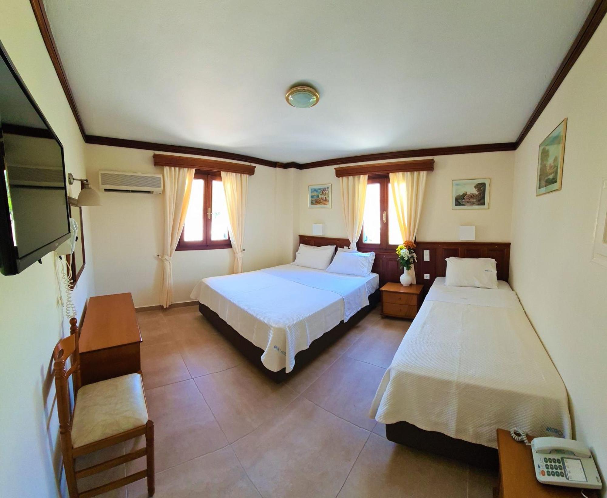 Kastro Hotel Спетсес Номер фото